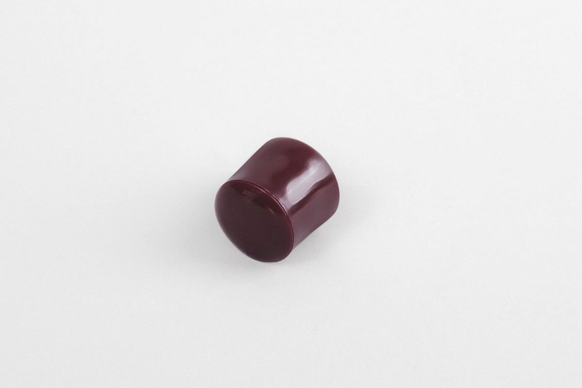 13 mm stopper with hole plug, maroon