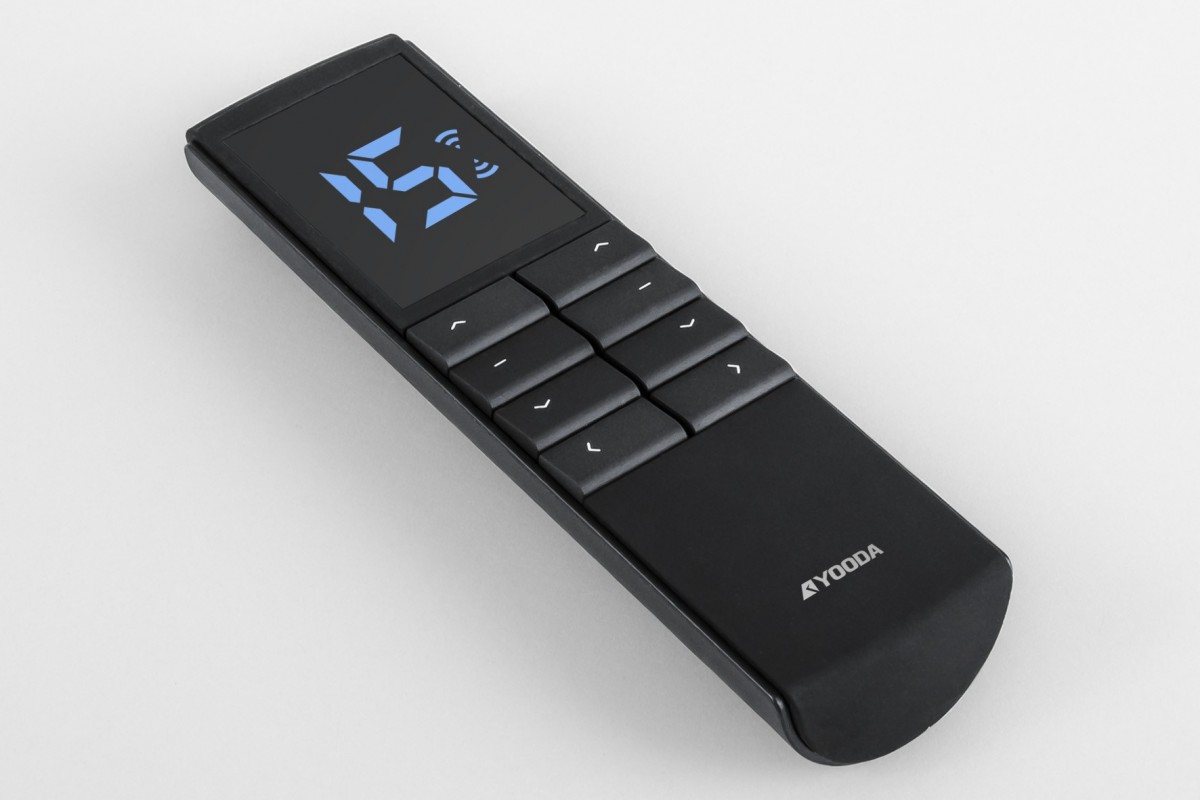 30-channel NUXO remote control (black)